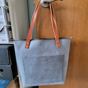 Portland Leather Goods, AP Storm/Tan Tote w/Zipper, Size Medium
